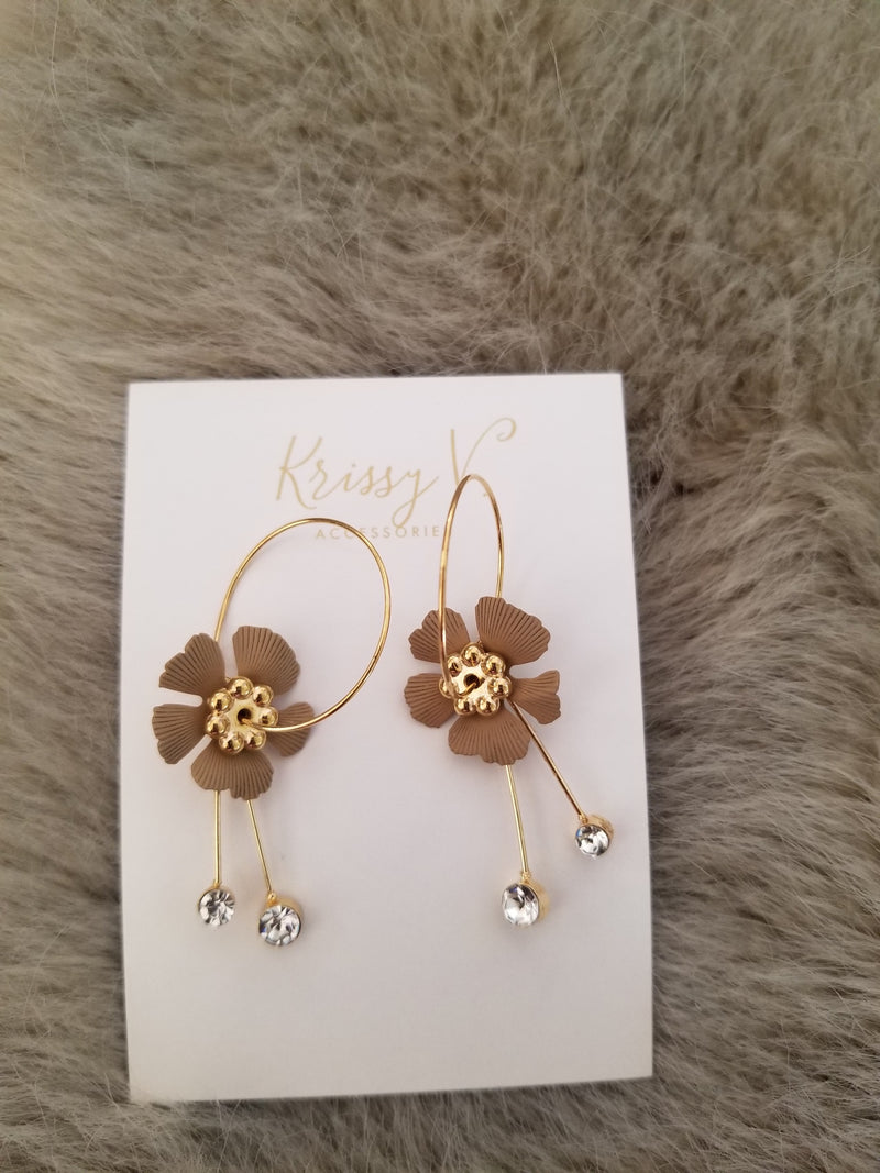 Floral hoops earrings